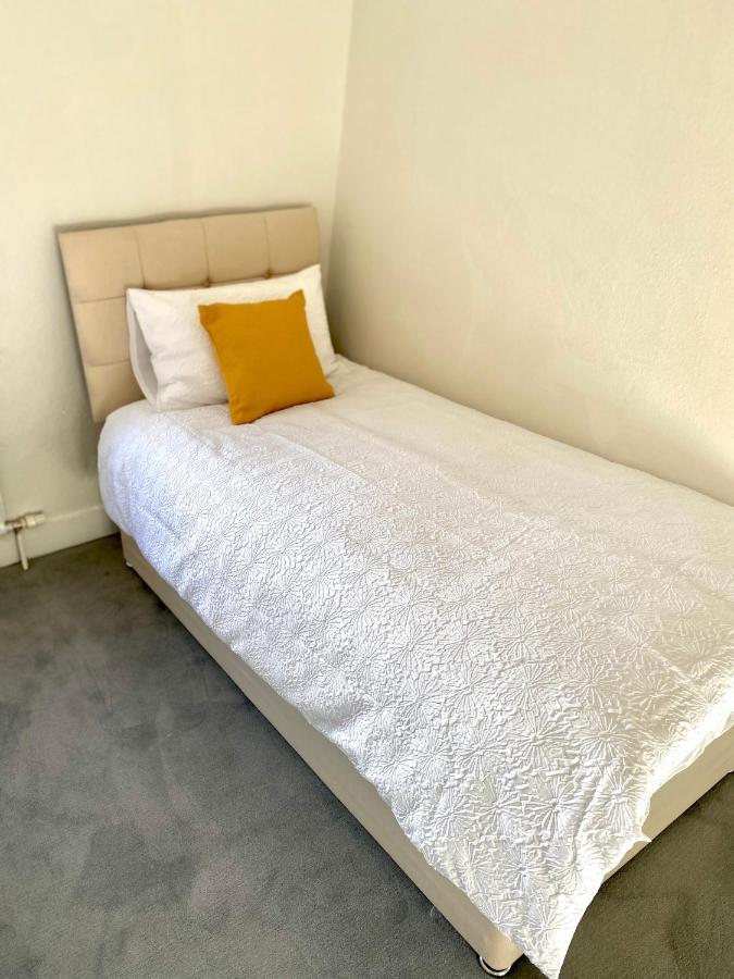 Modern 1 Bedroom Flat In Paddington ロンドン エクステリア 写真