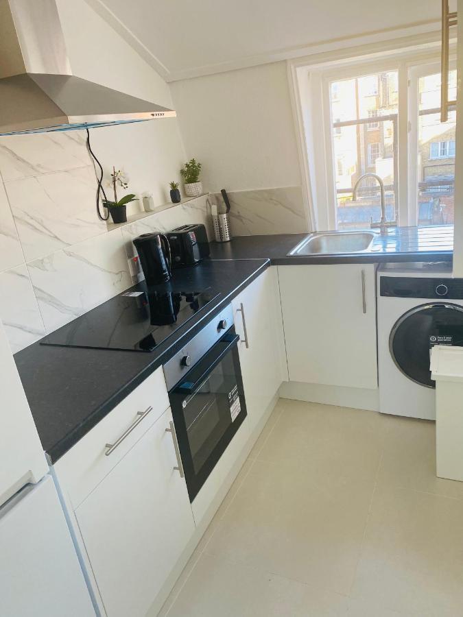 Modern 1 Bedroom Flat In Paddington ロンドン エクステリア 写真